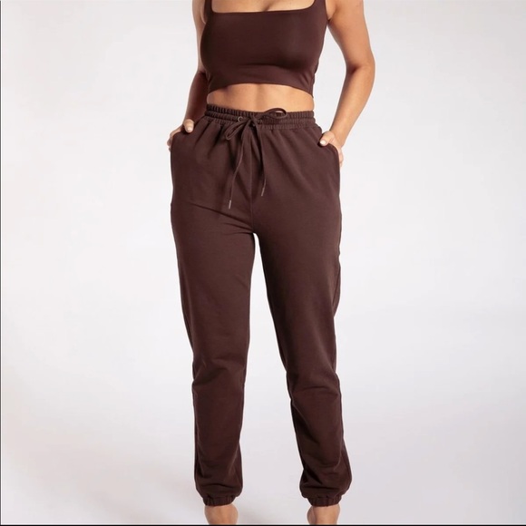 Meshki Sylvia Loopback Joggers Chocolate Brown - Picture 2 of 8